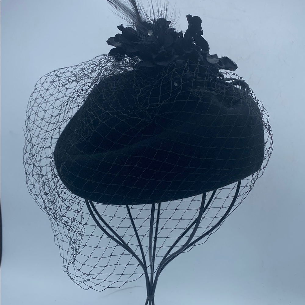 Elegant Black wool mesh Veiled cocktail wedding feather flowers hat cap